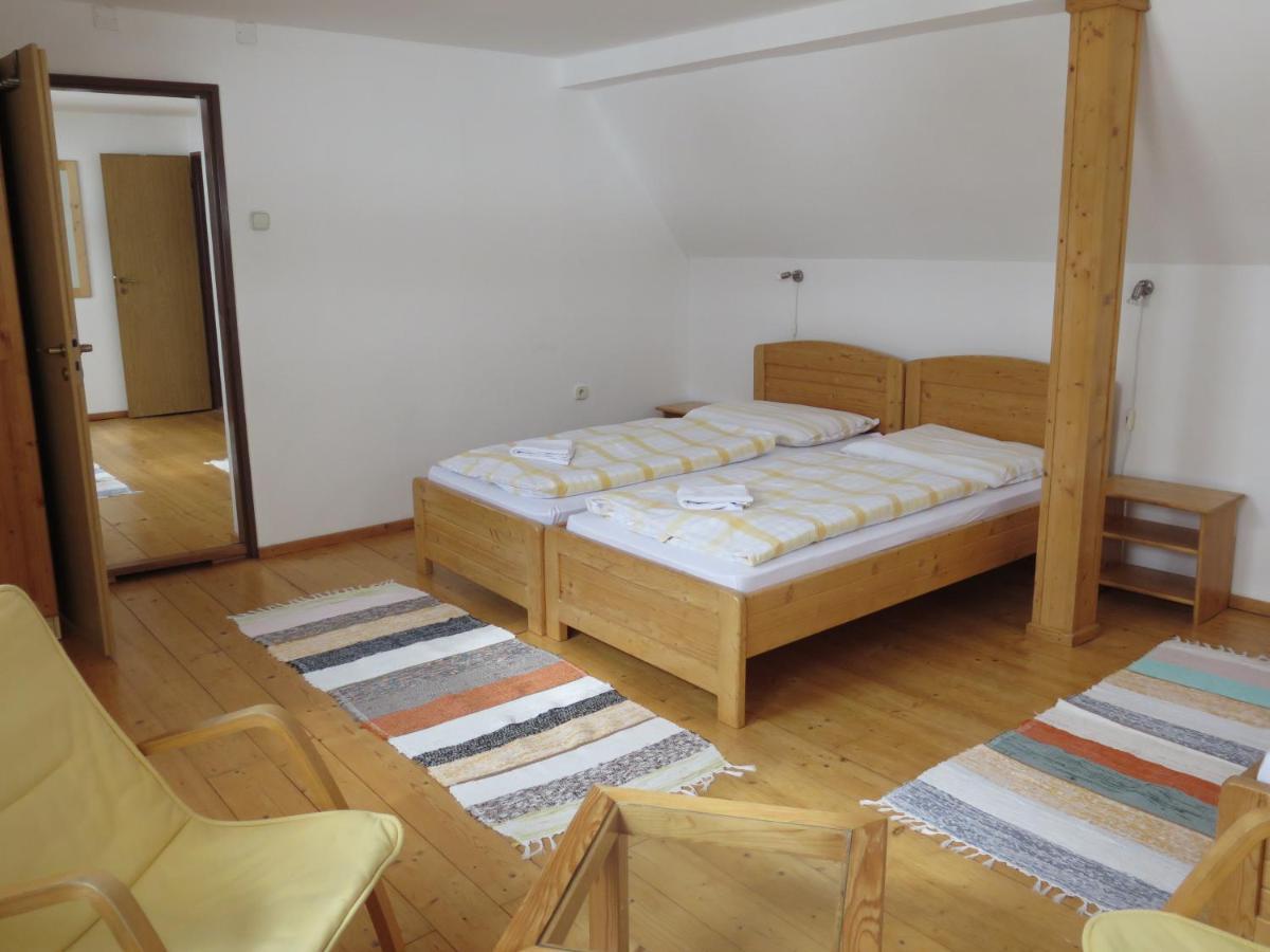 Zubrovica Guest House Telgárt Exterior photo